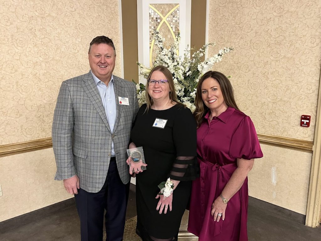 Kelton Enterprises Vice President of Operations, Robin Davis-Frey honored with Elite Sales & Marketing Award by BNSME